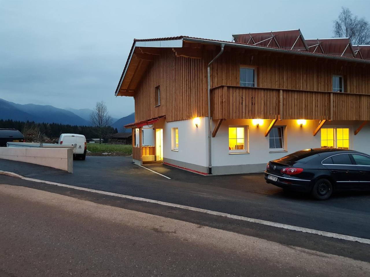 Gaestehaus Am Hahnenkamm Reuthe Buitenkant foto