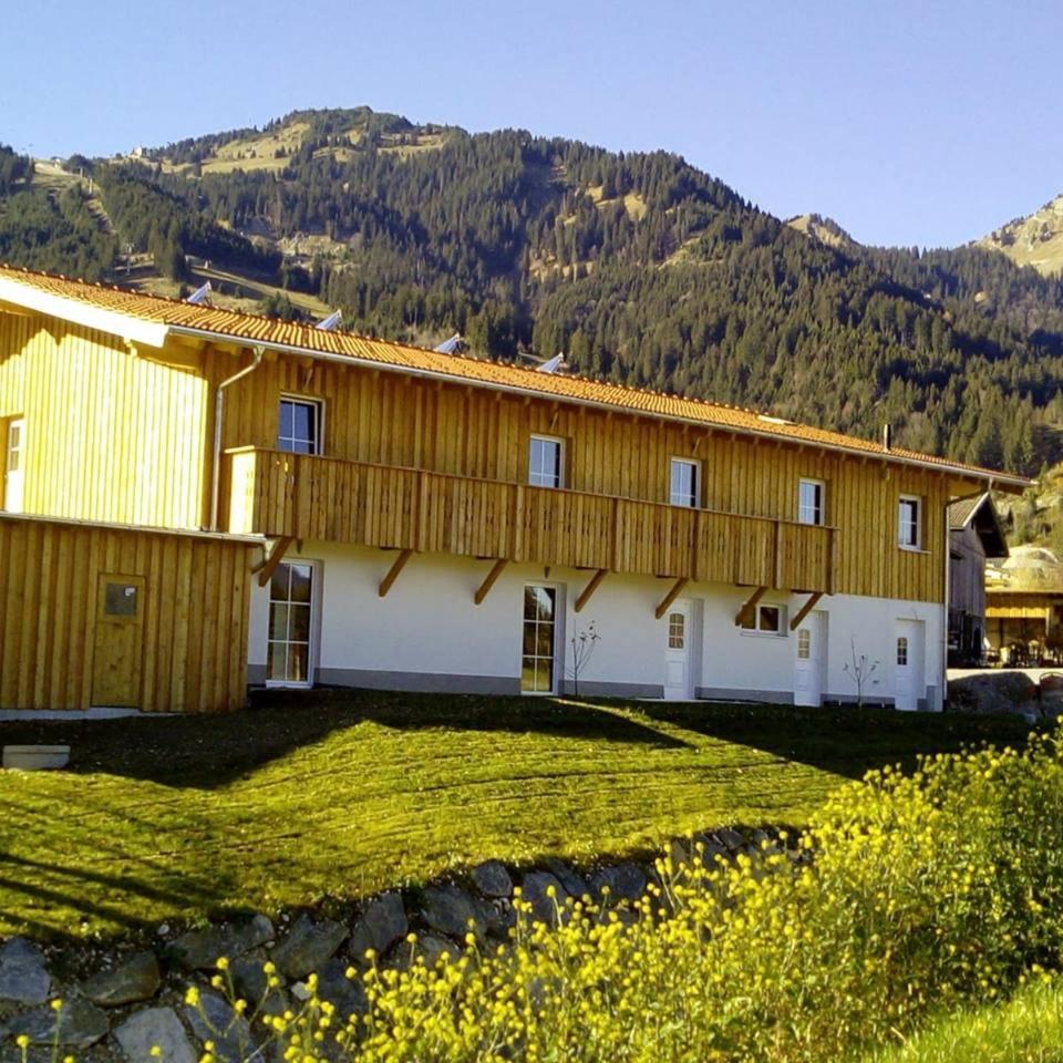 Gaestehaus Am Hahnenkamm Reuthe Buitenkant foto
